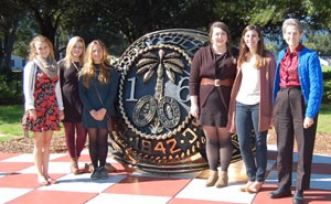 From left to right:  CofC peer consultants: Emma Bush, Abby Tummers, Tori Rego, Lauren Findlay, Lori Pimental, and Dr. Devet,  Director, CofC Writing Lab